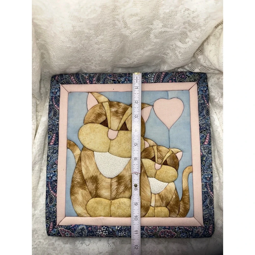 Vintage Handmade Quilted Fabric Cat Wall‎ Hanging Paisley Floral 11x11 Heart